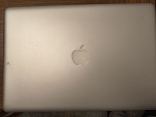 MacBook Pro A1286 2008 με φορτιστή για ανταλλακτικά ή επισκευή
