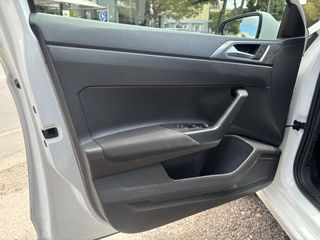 Volkswagen Polo 2019 FULL EXTRA-thumb-18