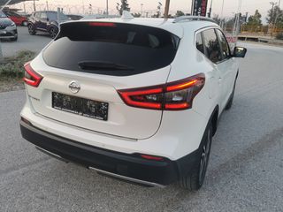 Nissan Qashqai 2018 TEKNA PANORAMA NAVI CAMERA 360-thumb-8
