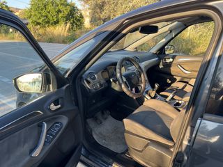Ford S-Max 2008-thumb-4