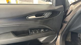 Alfa Romeo Stelvio 2019 Lusso Q4 Navi / 6 Χρόνια Δωρεάν Service-thumb-48