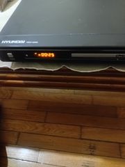 HYUNDAI  DVD PLAYER