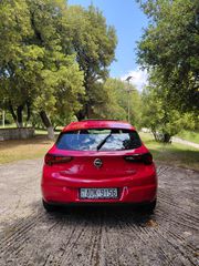 Opel Astra 2016-thumb-3