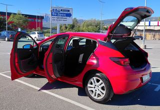 Opel Astra 2016-thumb-9
