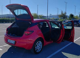 Opel Astra 2016-thumb-10