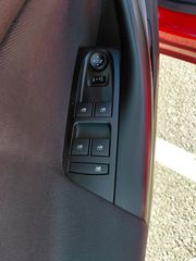 Opel Astra 2016-thumb-19