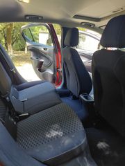 Opel Astra 2016-thumb-10