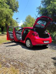 Opel Astra 2016-thumb-25