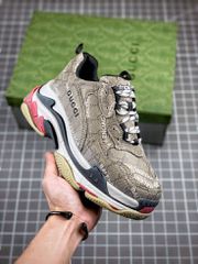 Balenciaga Sneakers Triple S Made in Malaisia SuperHigh Quality
