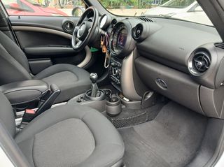 Mini Cooper D Countryman 2016-thumb-10