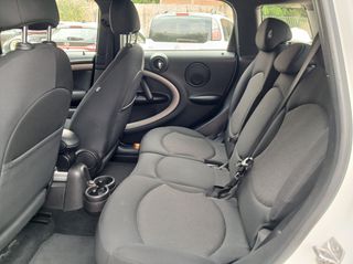 Mini Cooper D Countryman 2016-thumb-12