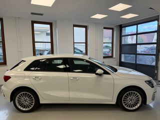 Audi A3 2022 A3 40 TFSI e ADVANCED-thumb-2