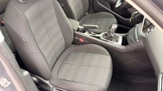 Peugeot 308 2015 1,6 blue-thumb-19