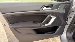 Peugeot 308 2015 1,6 blue-thumb-21