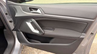 Peugeot 308 2015 1,6 blue-thumb-22