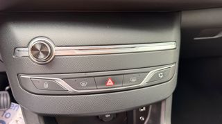 Peugeot 308 2015 1,6 blue-thumb-26