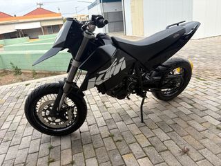 KTM 690 SM 2010-thumb-5