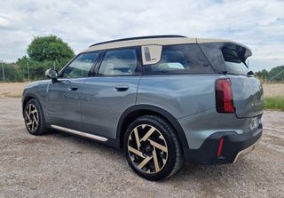 Mini Cooper SE Countryman 2025 ALL4  ( PRICE OF NEW 57.000€)-thumb-5