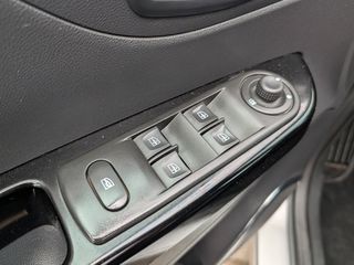 Renault Captur 2017 FULL EXTRA AUTOMATIC NAVI CAMERA GRIP CONTROL-thumb-10