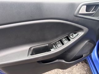 Hyundai i 20 2019 1200cc 86ps CAMERA! Navigation! Full book servise!-thumb-14