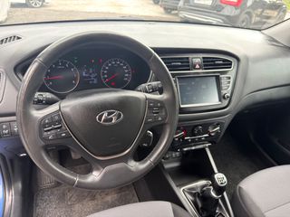 Hyundai i 20 2019 1200cc 86ps CAMERA! Navigation! Full book servise!-thumb-16