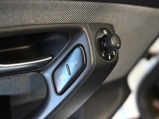 Volkswagen Polo 2011 GTI DSG-thumb-21