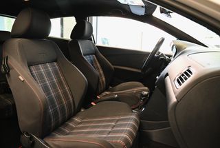 Volkswagen Polo 2011 GTI DSG-thumb-28