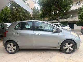 Toyota Yaris 2006-thumb-1
