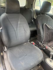 Toyota Yaris 2006-thumb-12