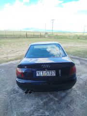 Audi A4 1996-thumb-12