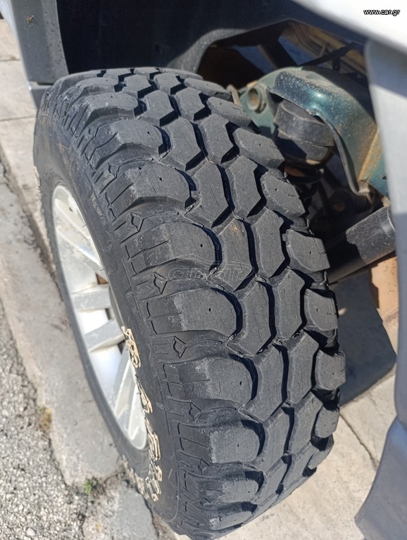 Trazano Radial M/T 225/75/16
