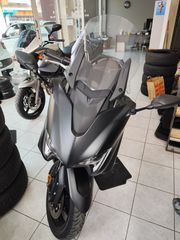Yamaha TMAX 560 2021-thumb-1