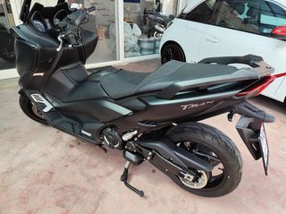 Yamaha TMAX 560 2021-thumb-3