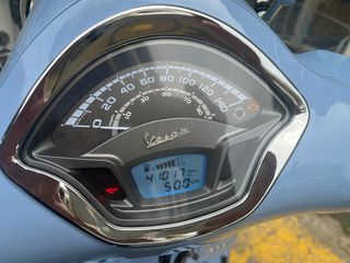 Vespa GTS 300 2019-thumb-6
