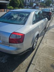 Audi A4 2002-thumb-1