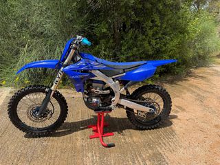 Yamaha YZ 450F 2022-thumb-2