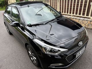 Hyundai i 20 2016 1.1 CRDI STYLE Panorama-thumb-16