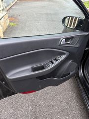 Hyundai i 20 2016 1.1 CRDI STYLE Panorama-thumb-20