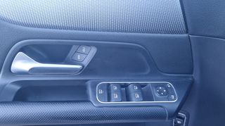 Mercedes-Benz GLA 200 2021 163hp/Αυτόματο/Δέρμα/Ελληνικό/Service Mercedes-thumb-12