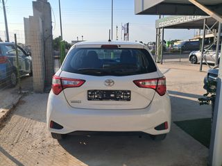 Toyota Yaris 2018 1.0 COMFORT-thumb-9