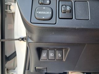 Toyota Yaris 2018 1.0 COMFORT-thumb-18