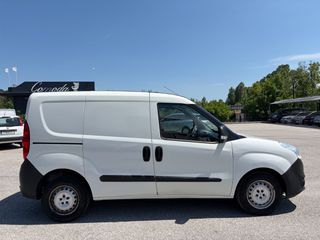 Κλούβα Opel 2017 Combo-thumb-5