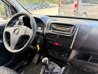 Κλούβα Opel 2017 Combo-thumb-10