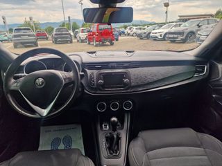 Alfa Romeo Giulietta 2016 1.6 DISTICTIVE DCT 120PS-thumb-8