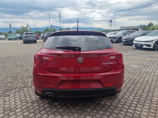 Alfa Romeo Giulietta 2016 1.6 DISTICTIVE DCT 120PS-thumb-4