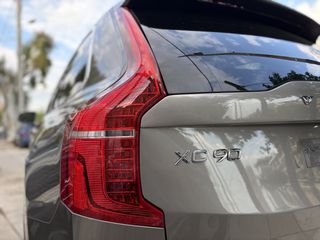 Volvo XC 90 2023 T8-thumb-22