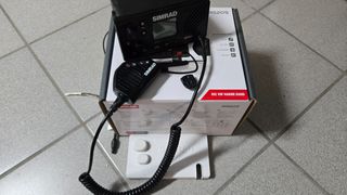 Simrad Vhf RS20s με GPS-thumb-1