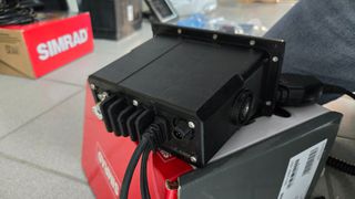 Simrad Vhf RS20s με GPS-thumb-4