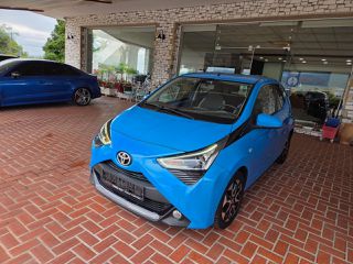 Toyota Aygo 2019 x-pley clab..Navi-thumb-1