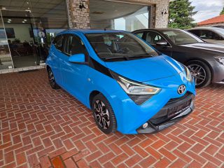 Toyota Aygo 2019 x-pley clab..Navi